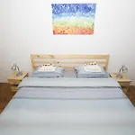 Downtown 3 Bedroom Apartment